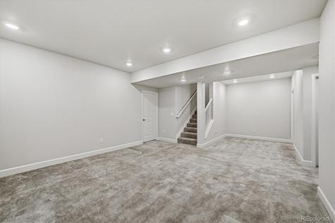 8726 Middle Fork Street Littleton CO 80125