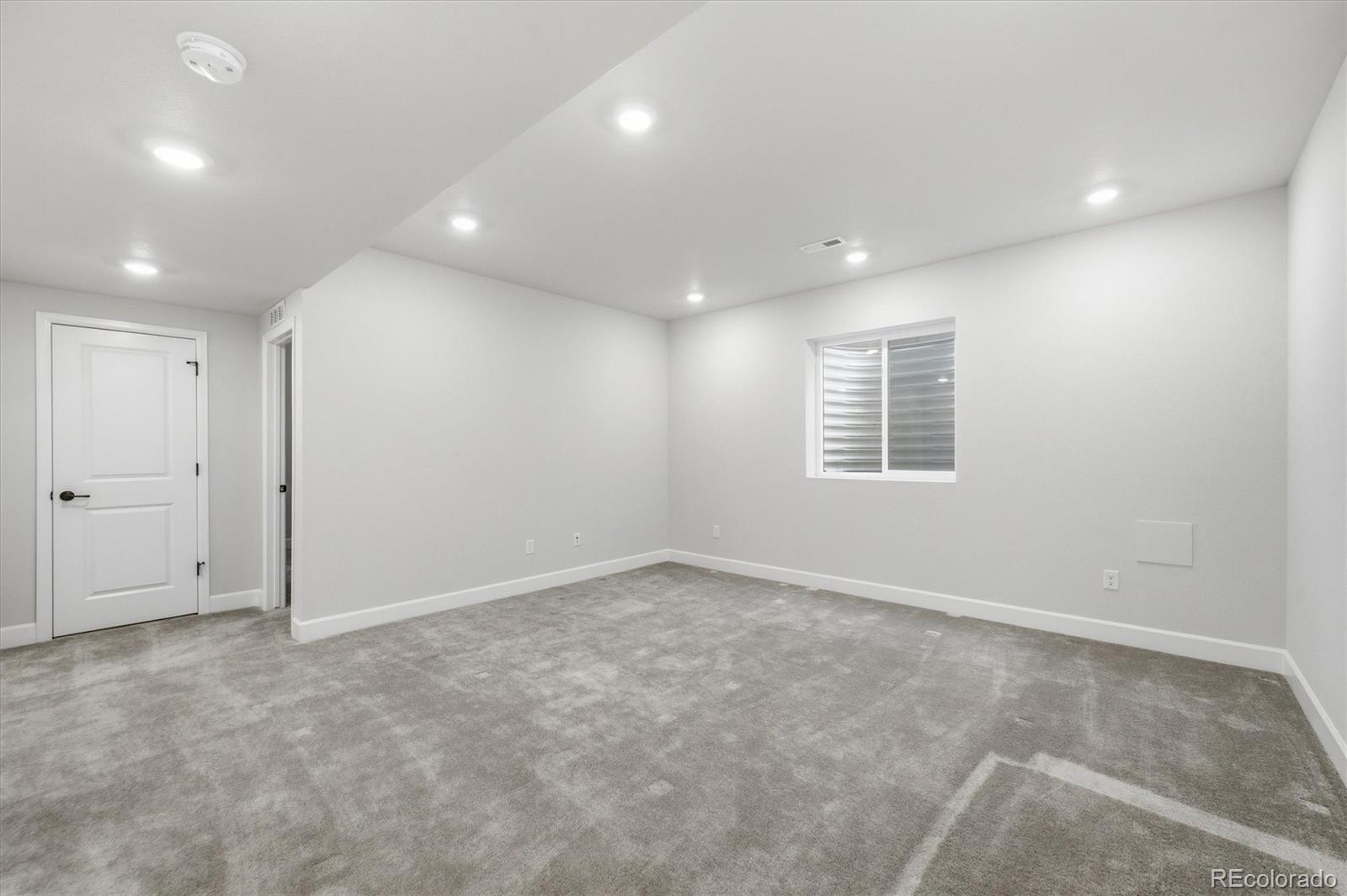 8726 Middle Fork Street Littleton CO 80125