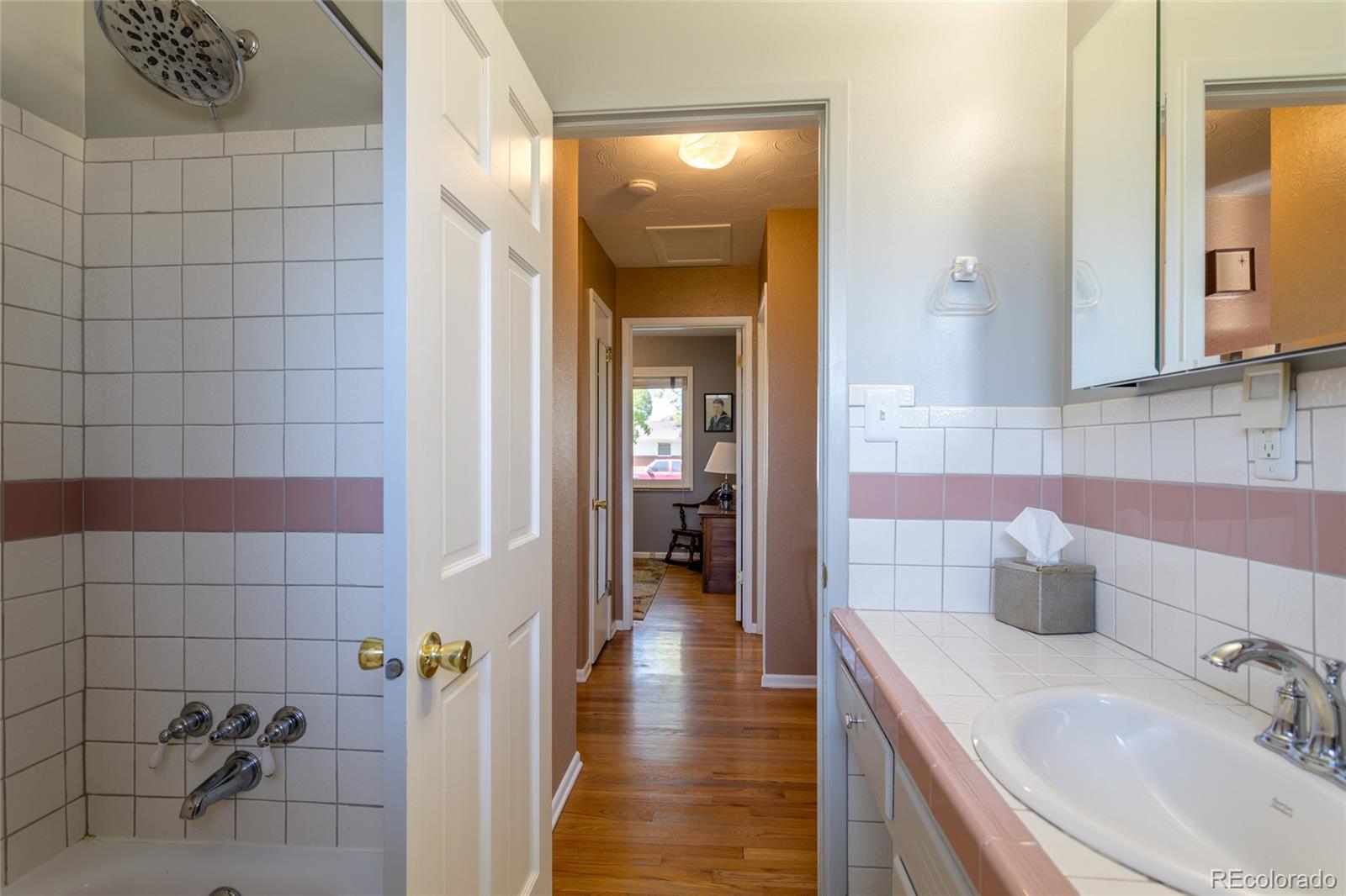 4530 S Inca Street Englewood CO 80110