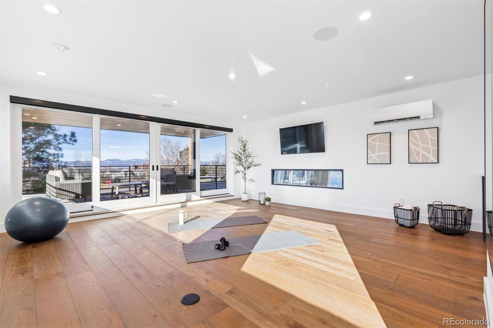 267 S Clermont Street Denver CO 80246