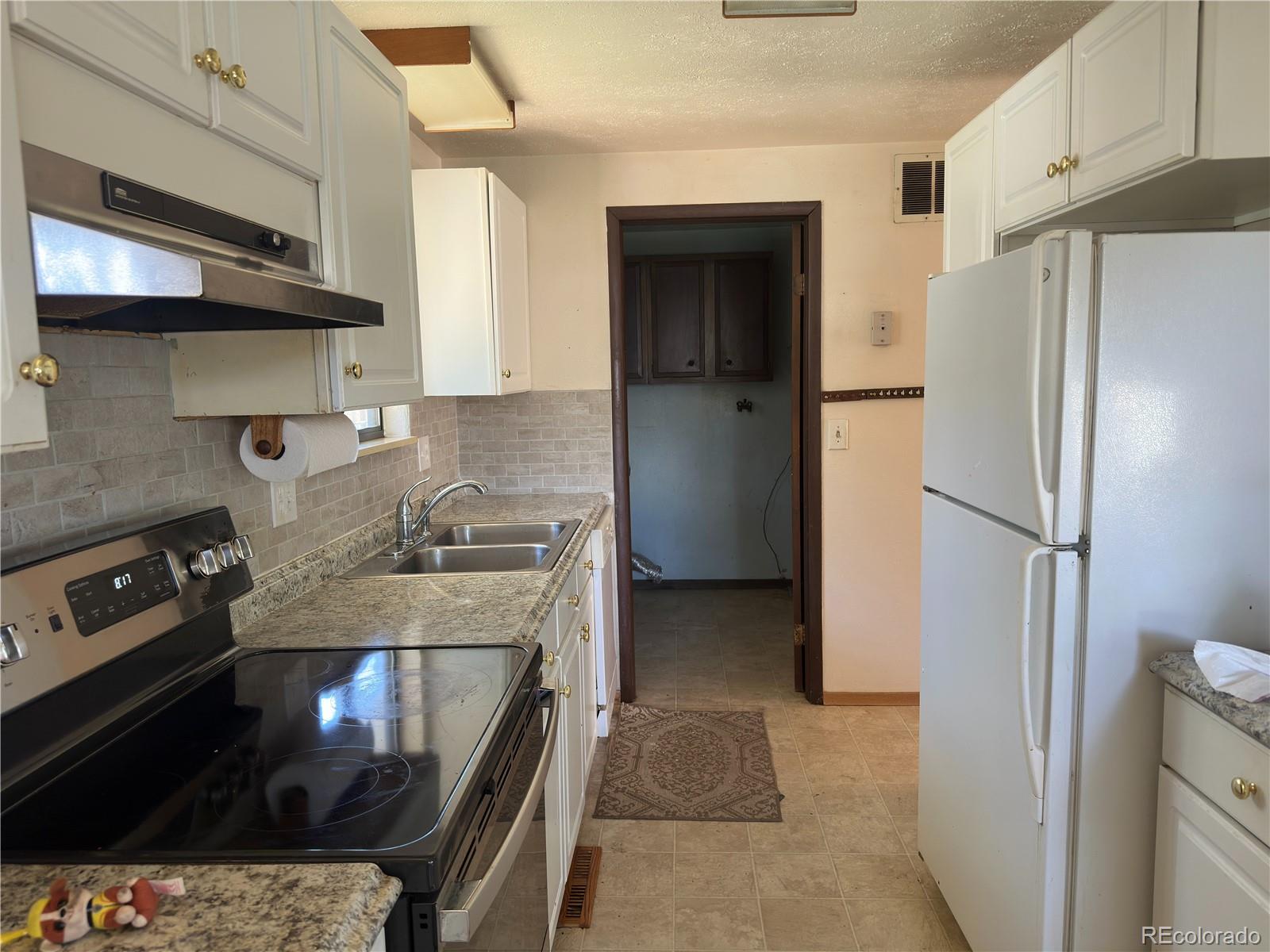 1224 Snowbank Court Longmont CO 80504