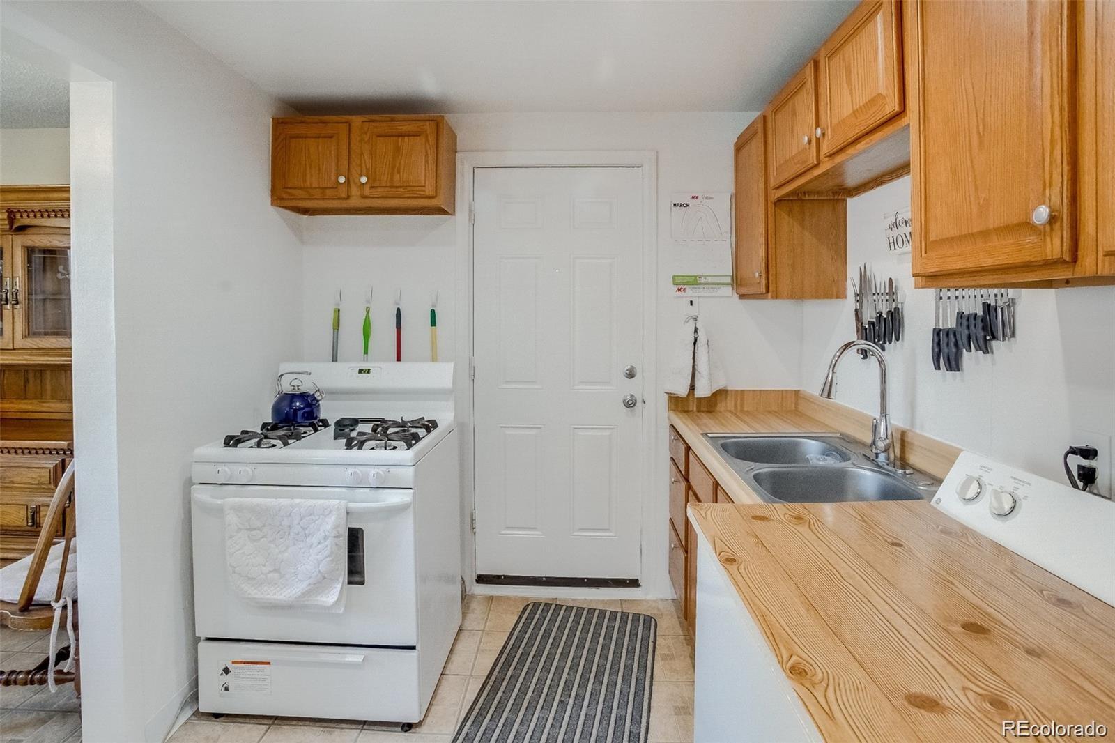 6750 Clermont Street Commerce City CO 80022