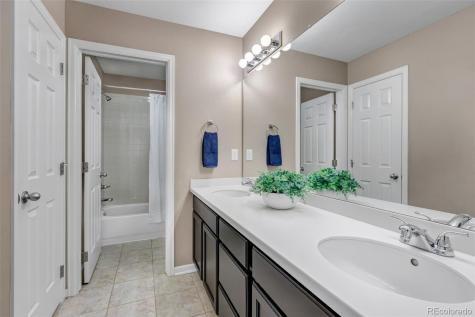 6563 S Little River Way Aurora CO 80016
