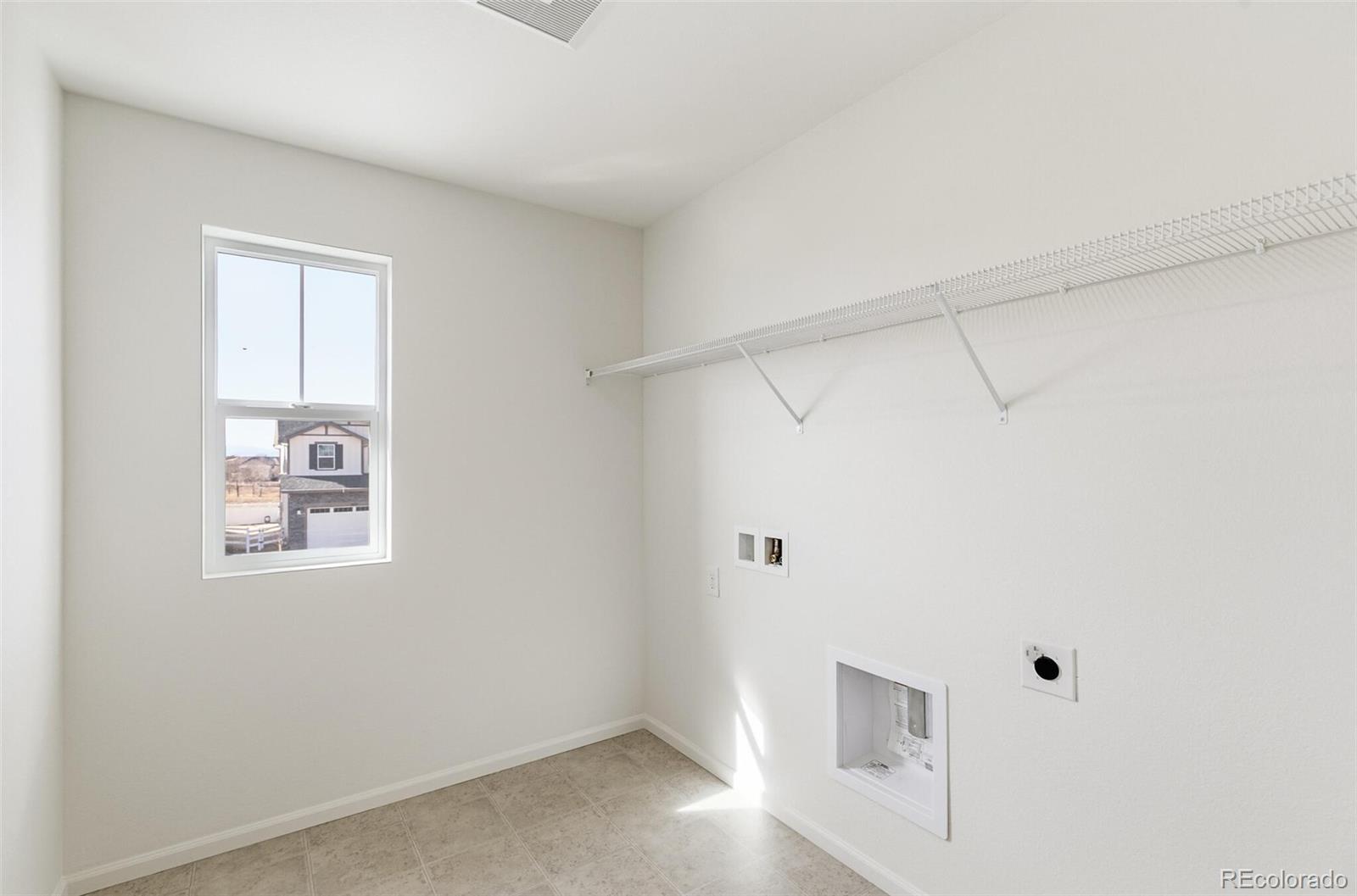 1662 S Gold Bug Way Aurora CO 80018