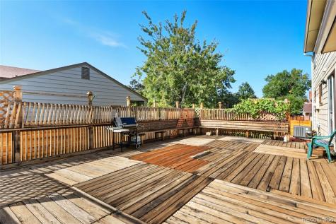 1305 S Laredo Court Aurora CO 80017