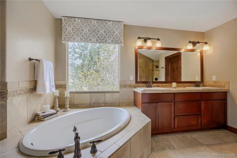 472 Durango Avenue Broomfield CO 80020