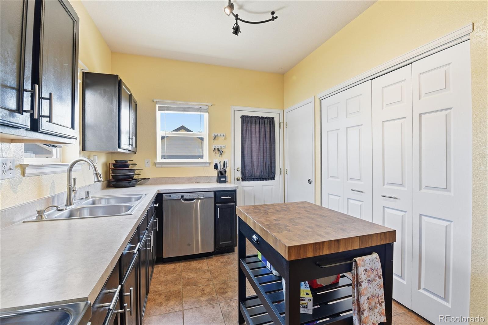 55470 E 27th Place Strasburg CO 80136