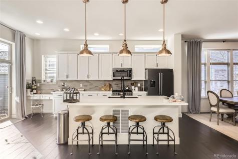 2572 Iola Street Aurora CO 80010