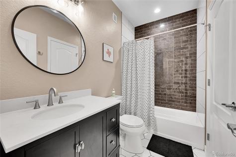 6349 S Old Hammer Way Aurora CO 80016