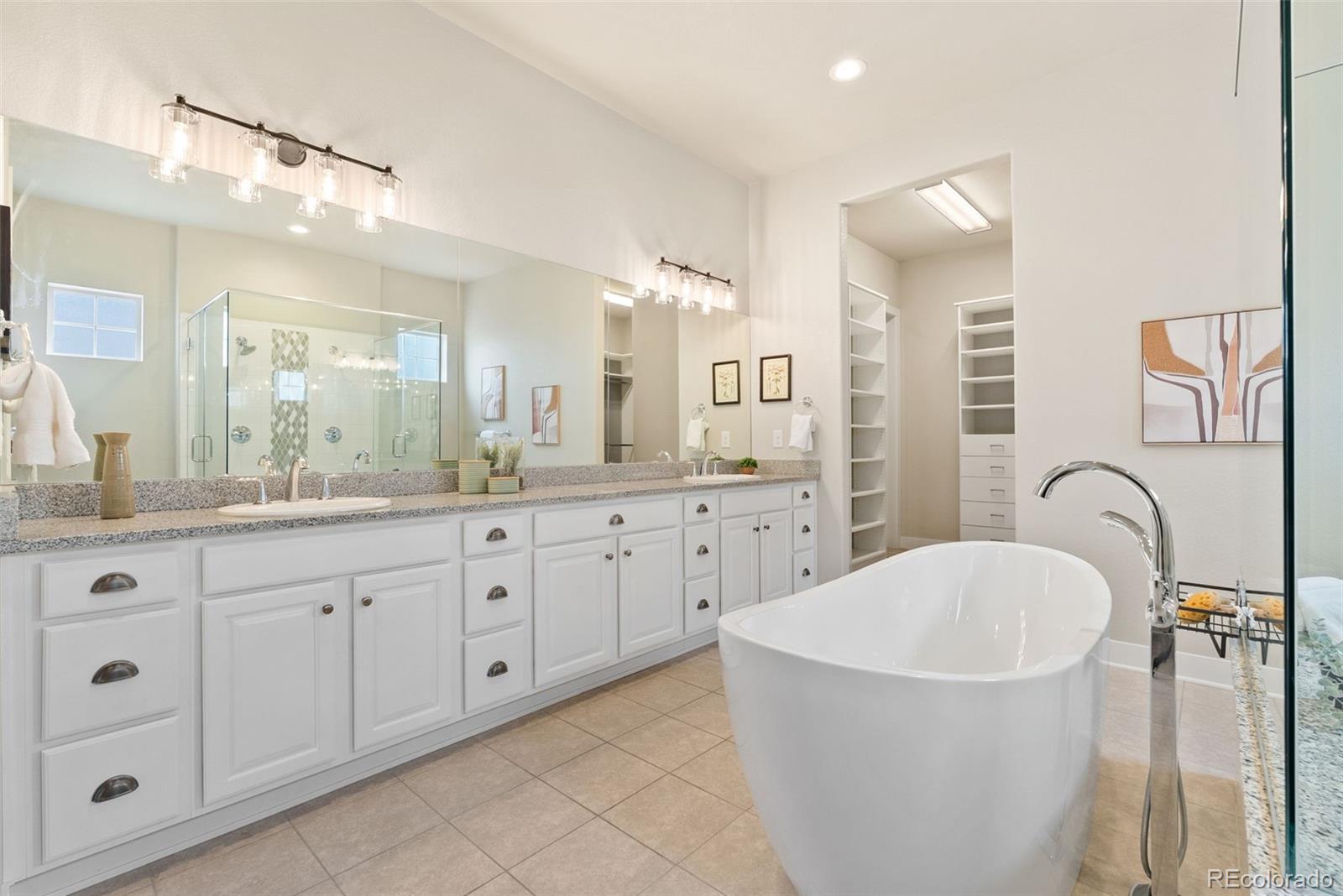27620 E Lakeview Drive Aurora CO 80016