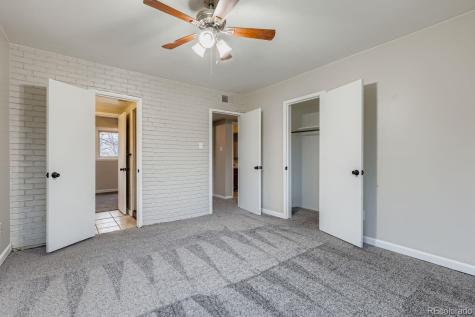 929 Quentin Street Aurora CO 80011