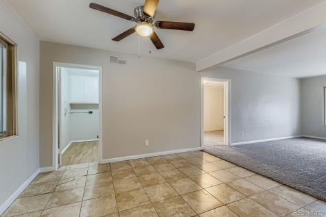929 Quentin Street Aurora CO 80011