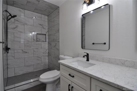 995 Oakwood Drive Castle Rock CO 80104