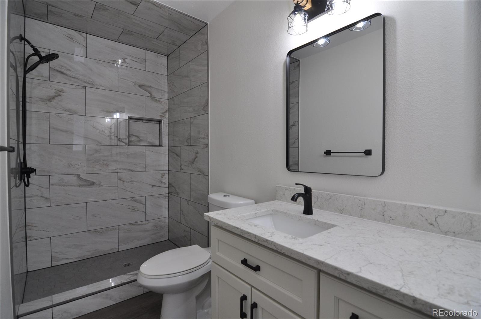 995 Oakwood Drive Castle Rock CO 80104