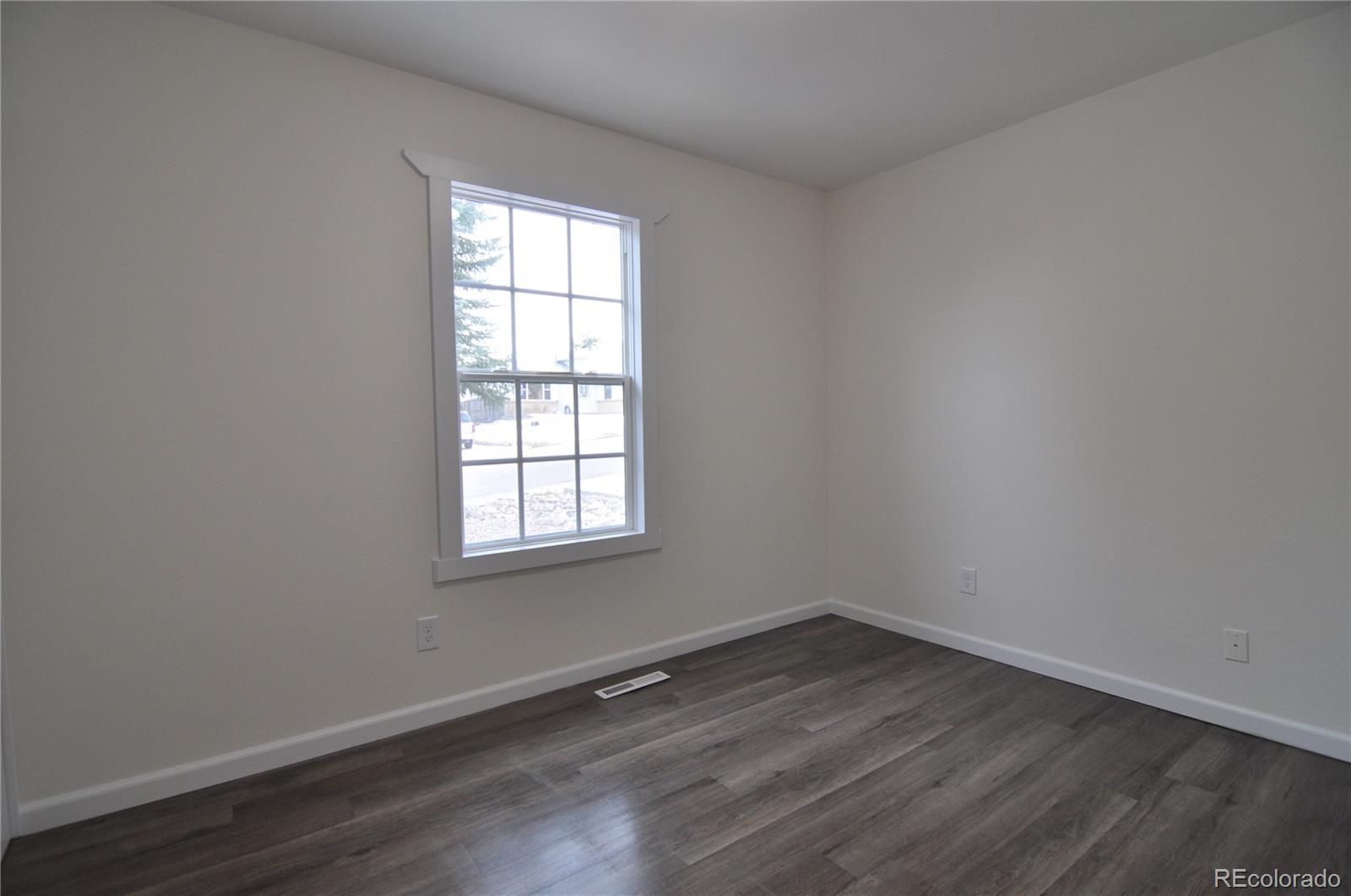 995 Oakwood Drive Castle Rock CO 80104