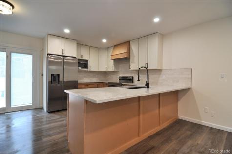 995 Oakwood Drive Castle Rock CO 80104