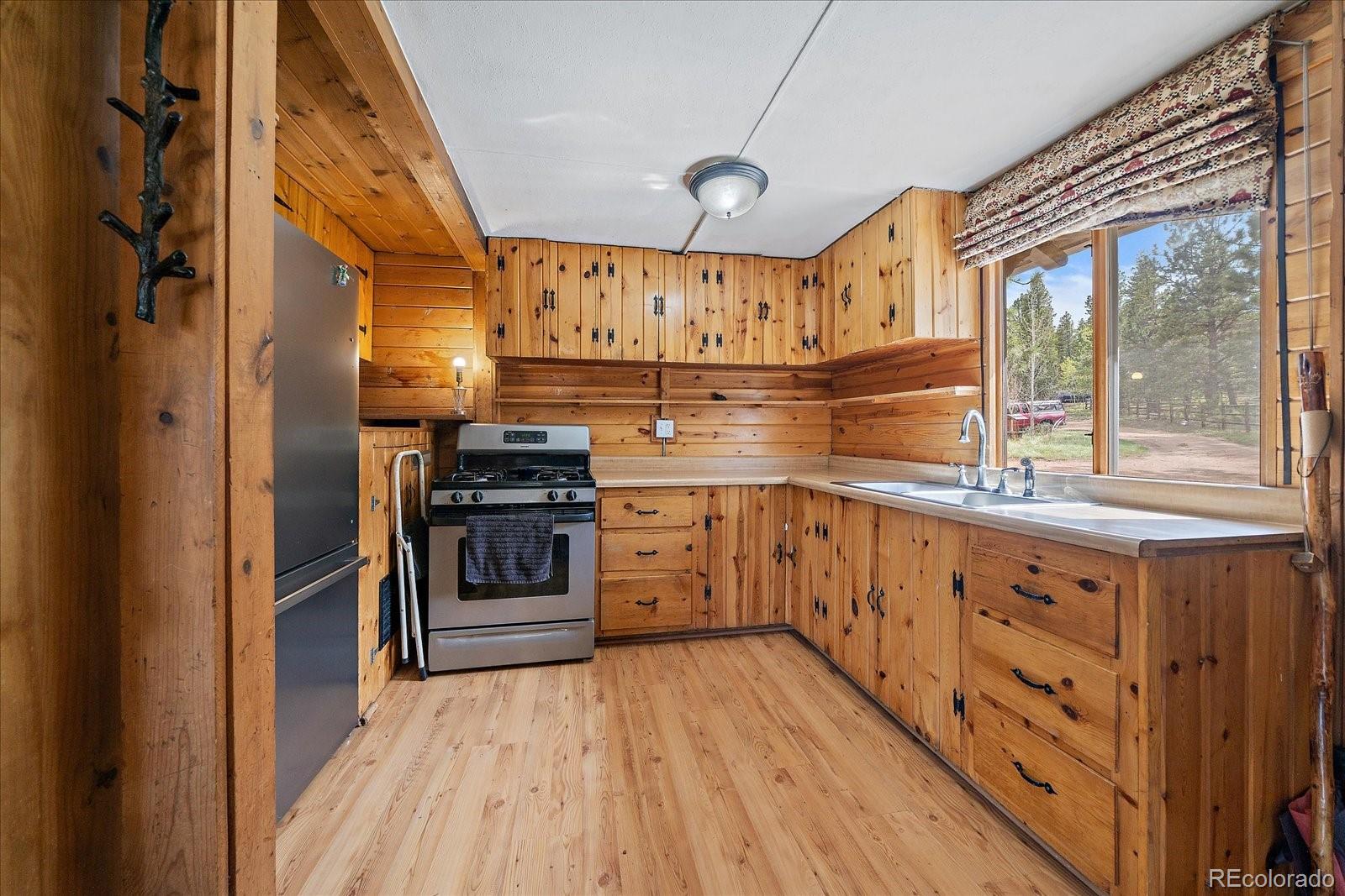 92 Prospectors Way Bailey CO 80421