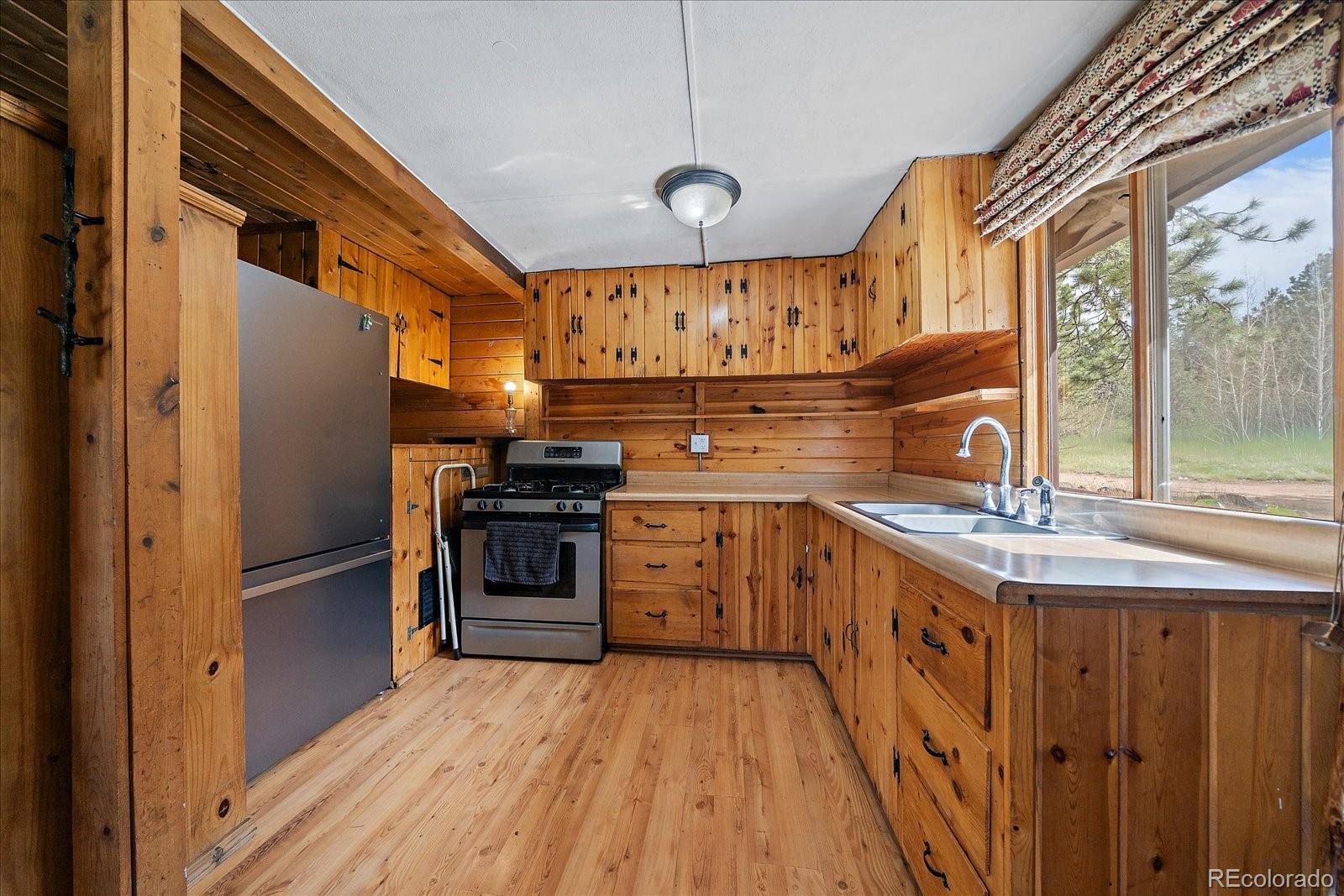 92 Prospectors Way Bailey CO 80421