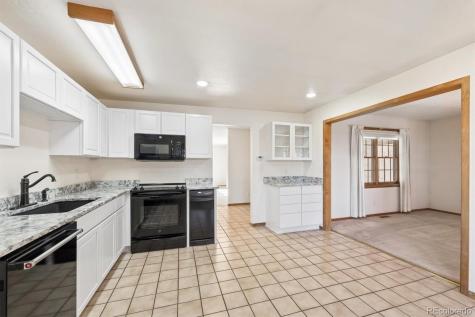 8051 Greenwood Court Denver CO 80221