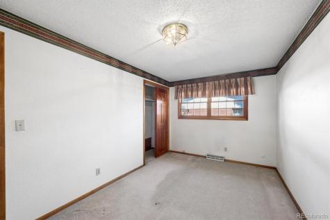 8051 Greenwood Court Denver CO 80221