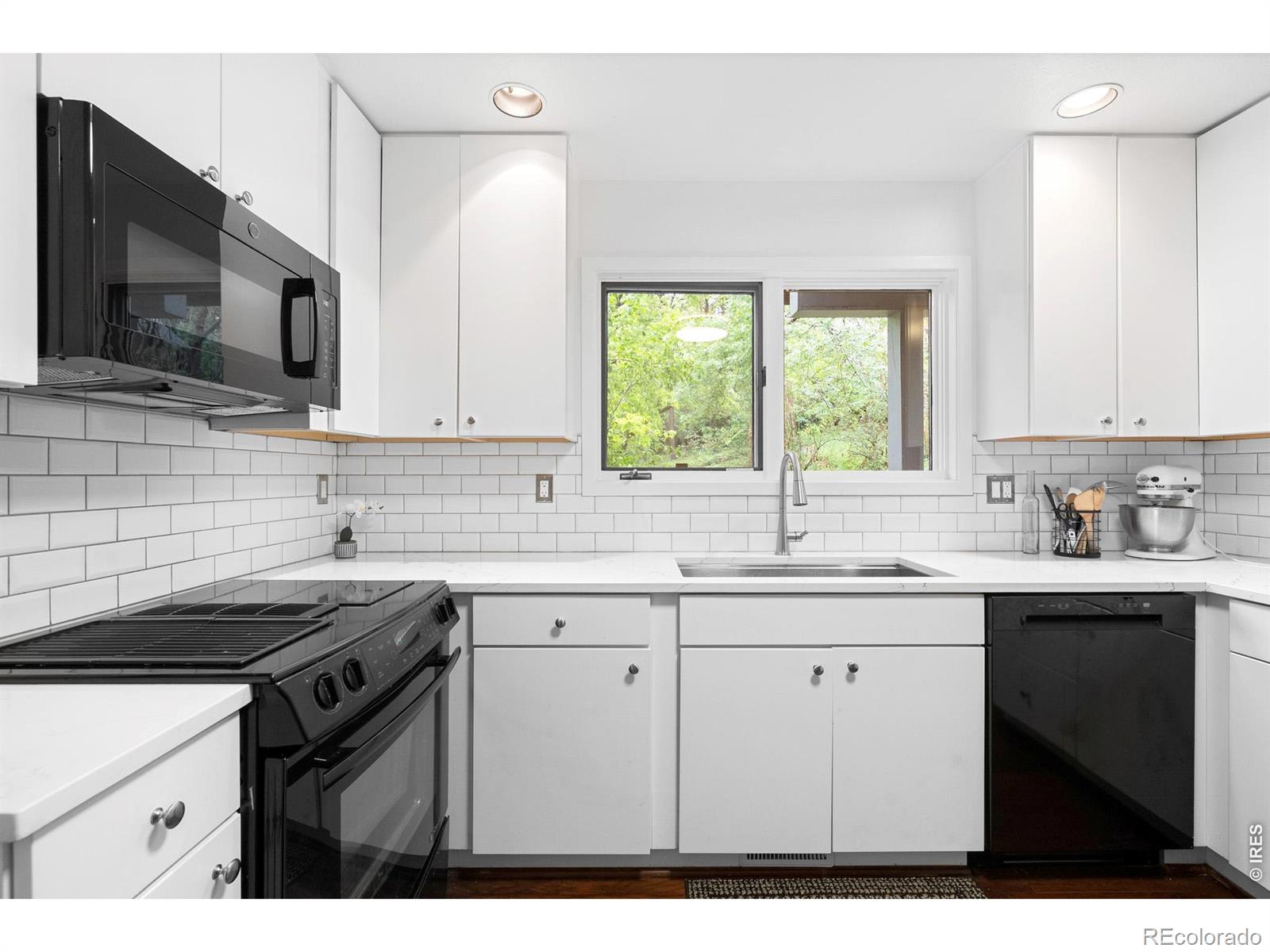 553 Pearl Street Boulder CO 80302