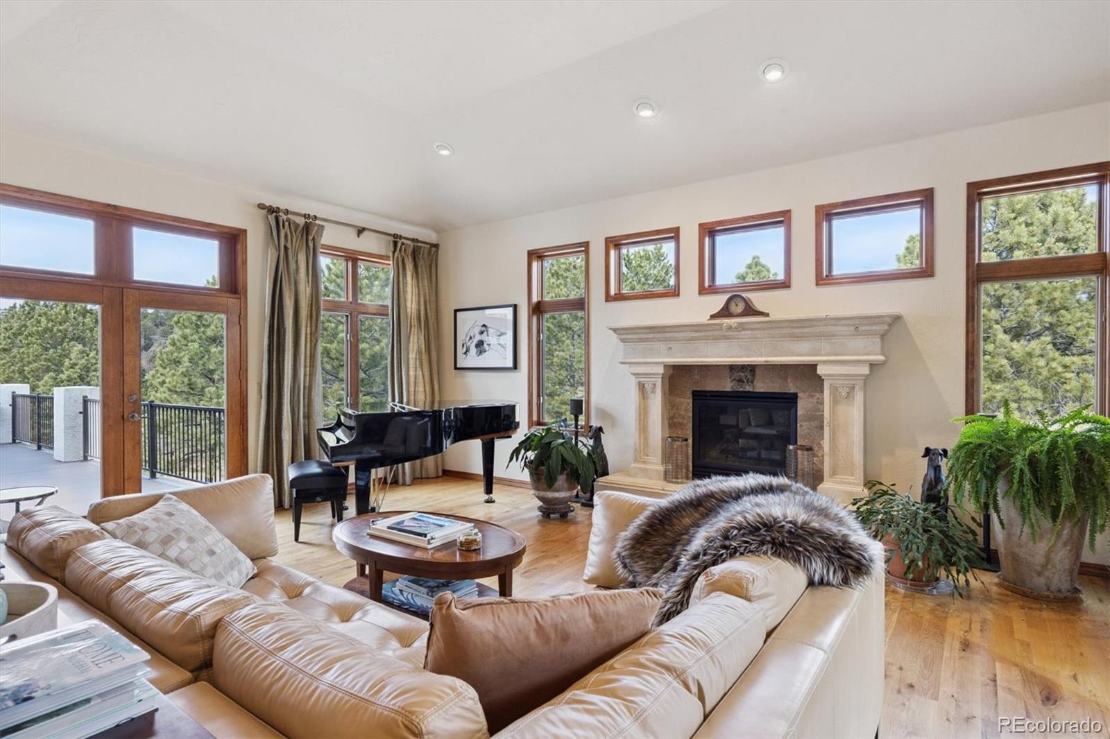 8061 Sugarloaf Road Larkspur CO 80118