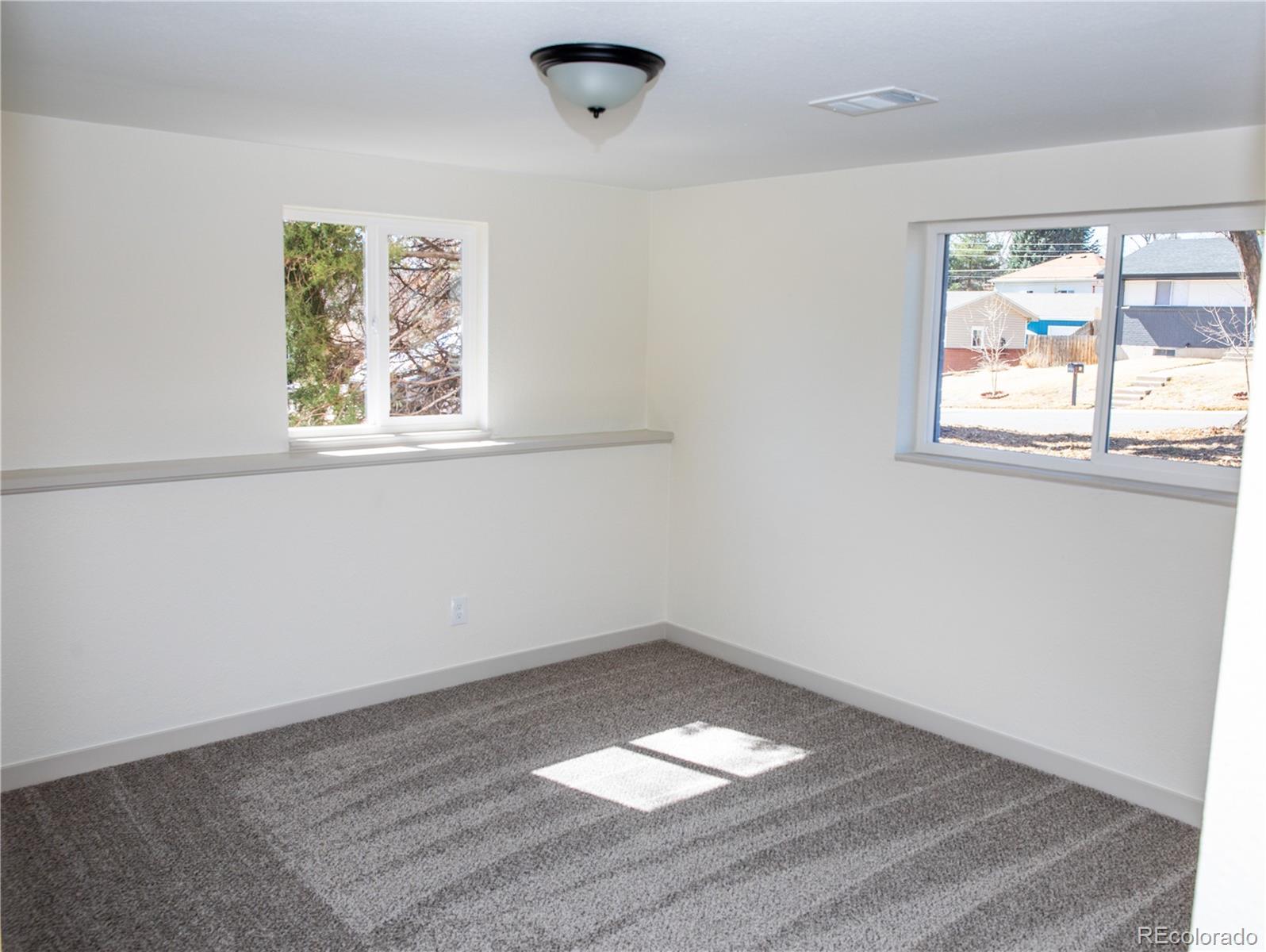 972 S Quail Way Lakewood CO 80226