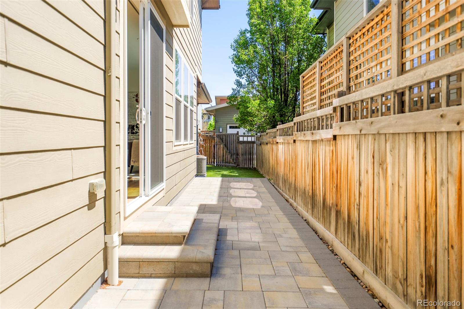 11045 E 28th Place Denver CO 80238