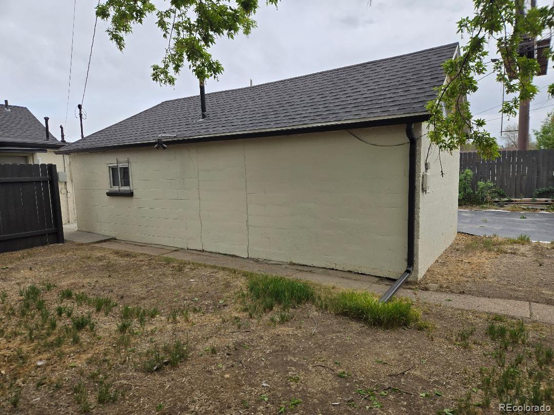 1525 Roslyn Street Denver CO 80220