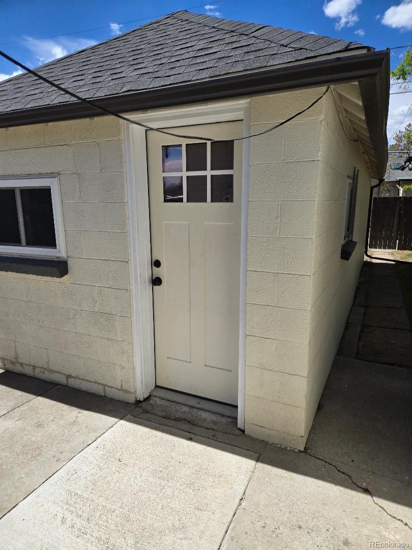 1525 Roslyn Street Denver CO 80220
