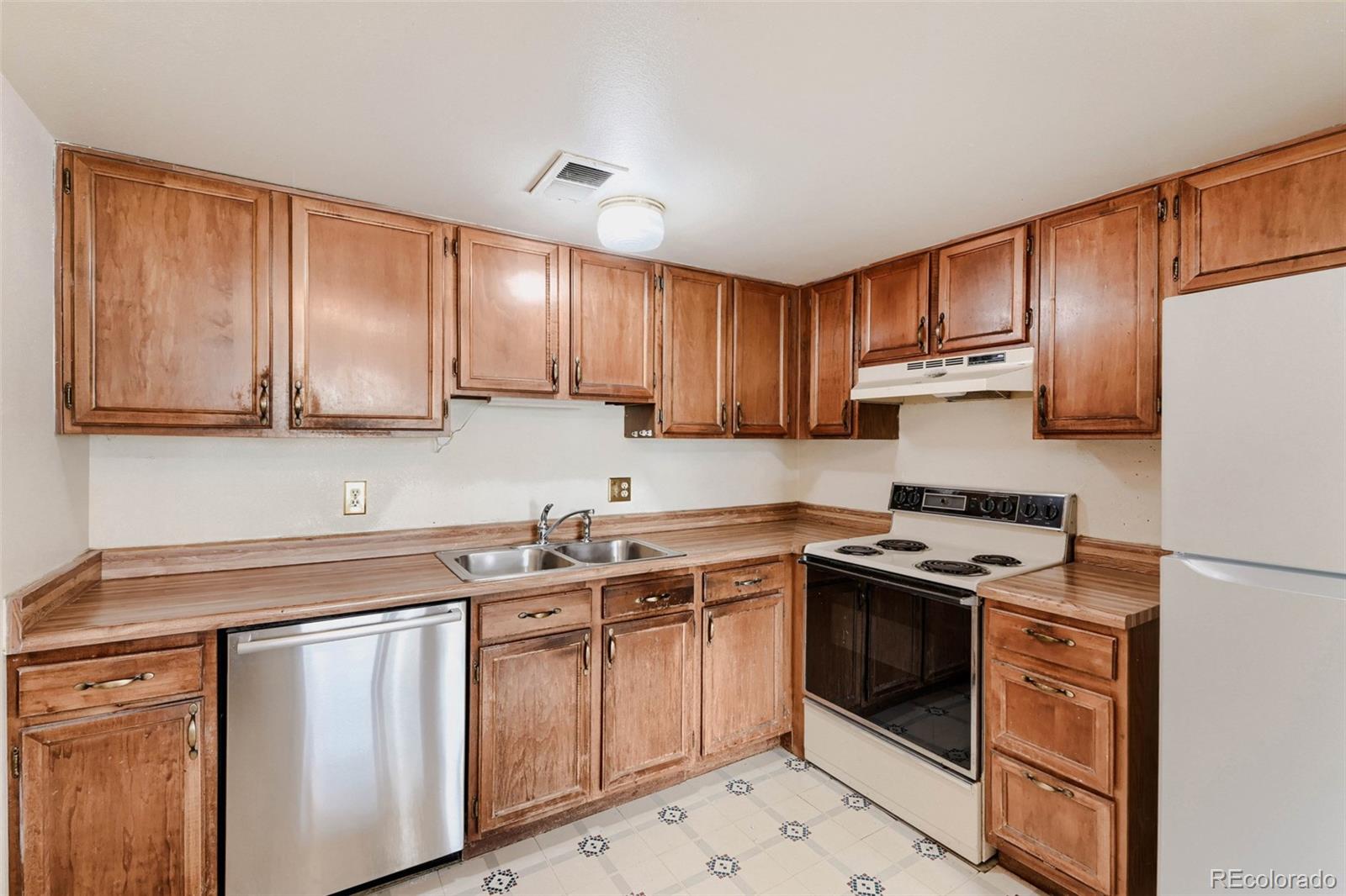 12656 Forest Drive Thornton CO 80241