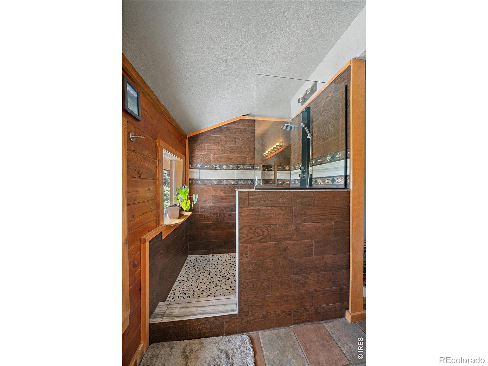 143 Crockett Trail Ward CO 80481