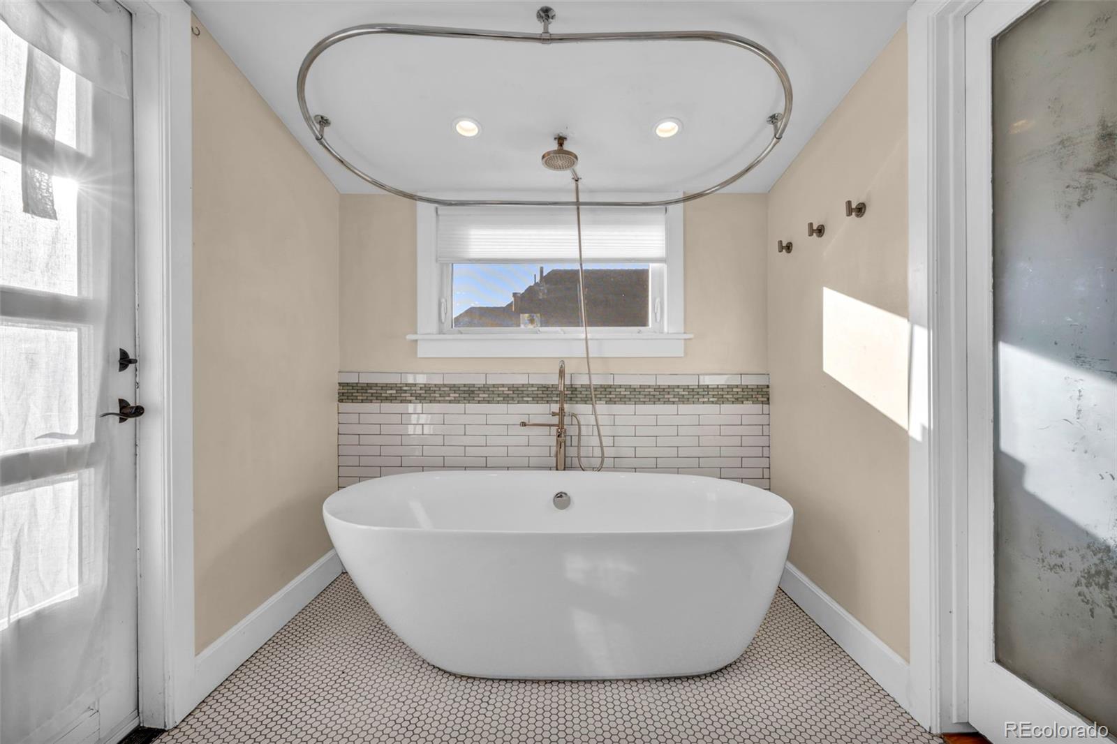 2938 Hooker Street Denver CO 80211