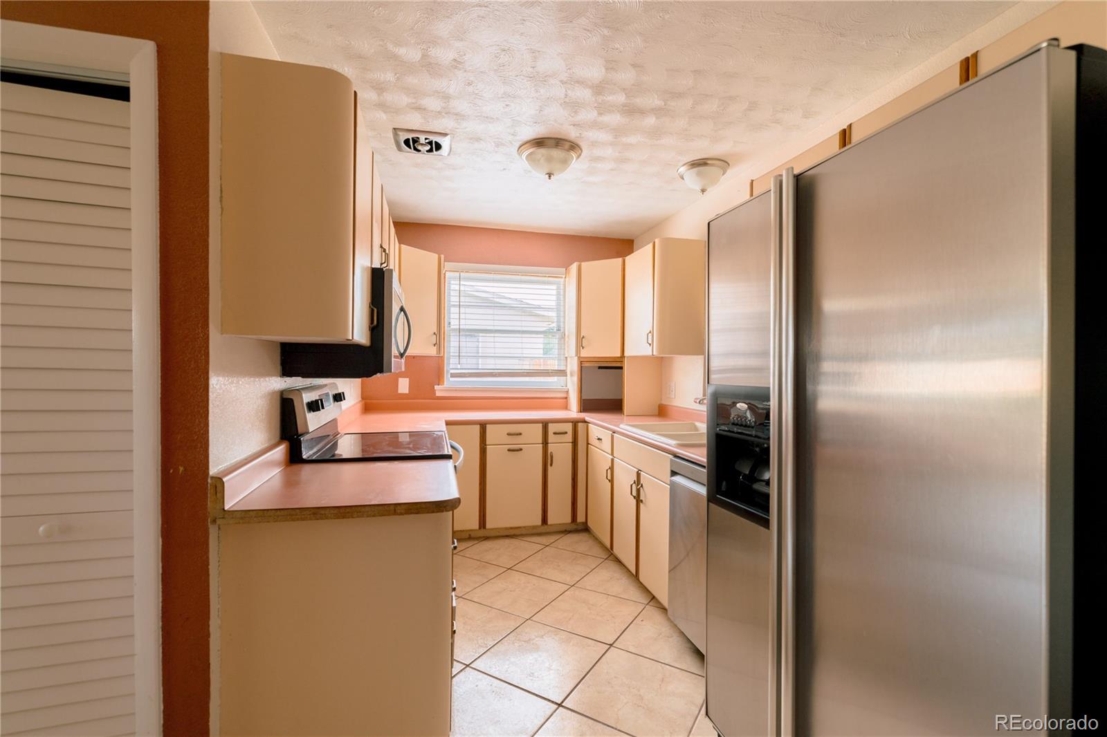 2021 Lynwood Lane Pueblo CO 81005