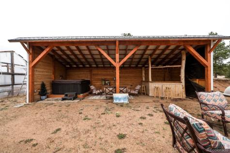34 Fetlock Florissant CO 80816