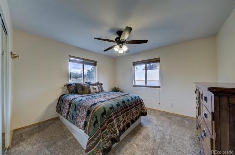 34 Fetlock Florissant CO 80816