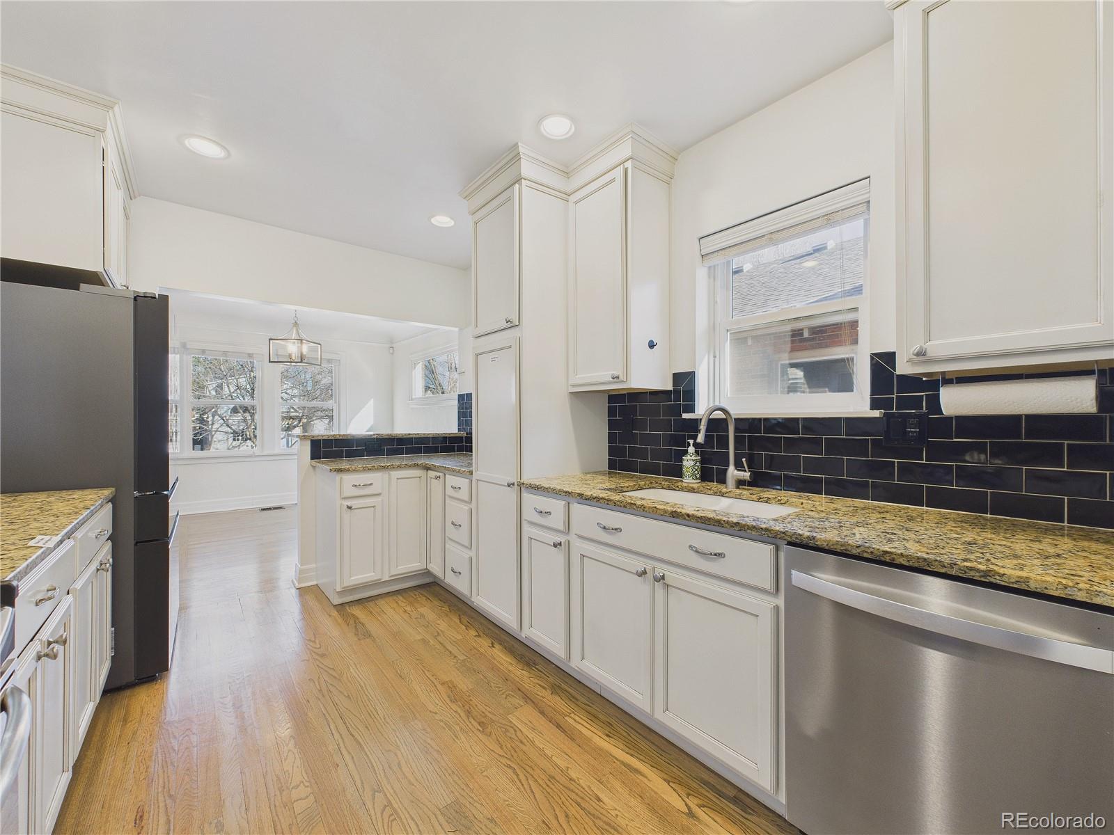 3334 W 37th Avenue Denver CO 80211