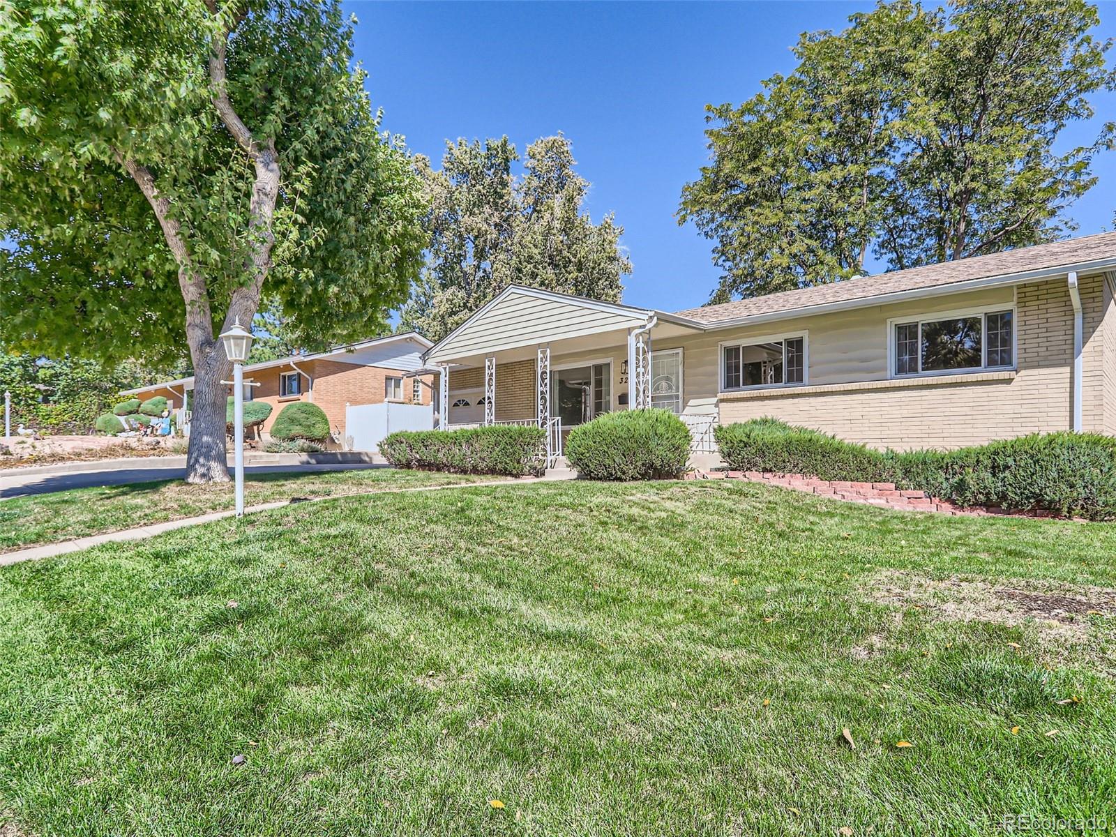 Denver CO, 3244 S Newton Street