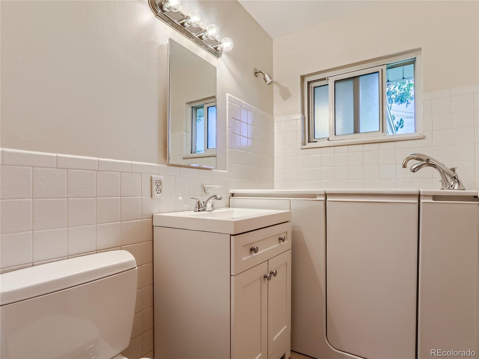 3244 S Newton Street Denver CO 80236