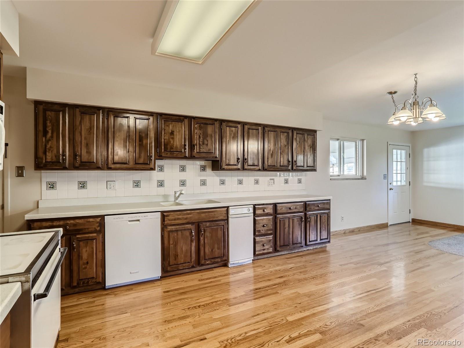 3244 S Newton Street Denver CO 80236