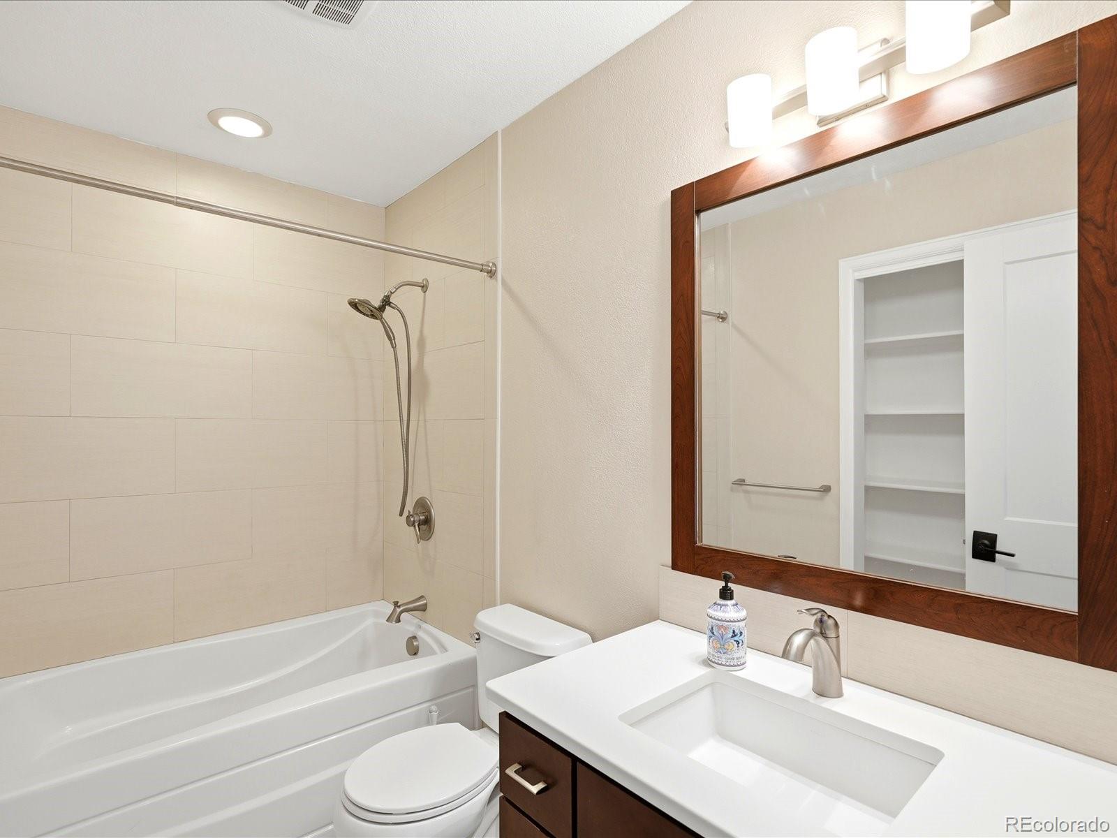 6998 E Long Avenue Centennial CO 80112