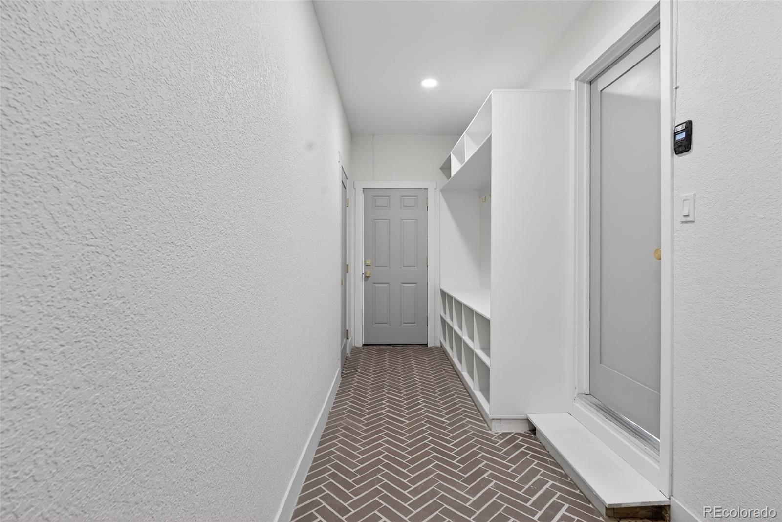 583 S Oneida Way Denver CO 80224