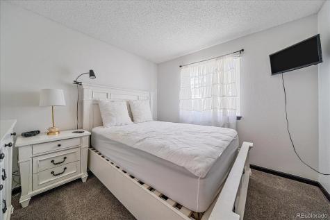 8703 Redwing Avenue Littleton CO 80126