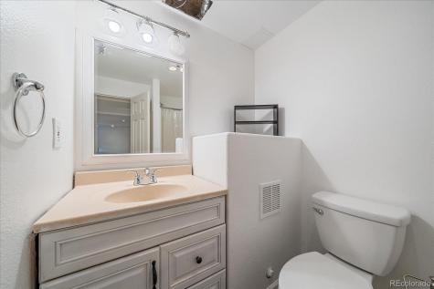 8703 Redwing Avenue Littleton CO 80126