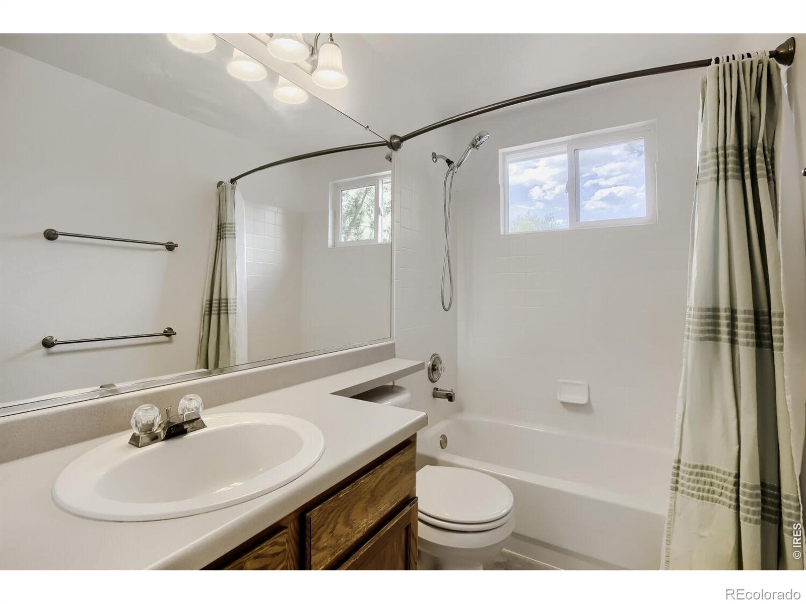 1633 Deerwood Drive Longmont CO 80504