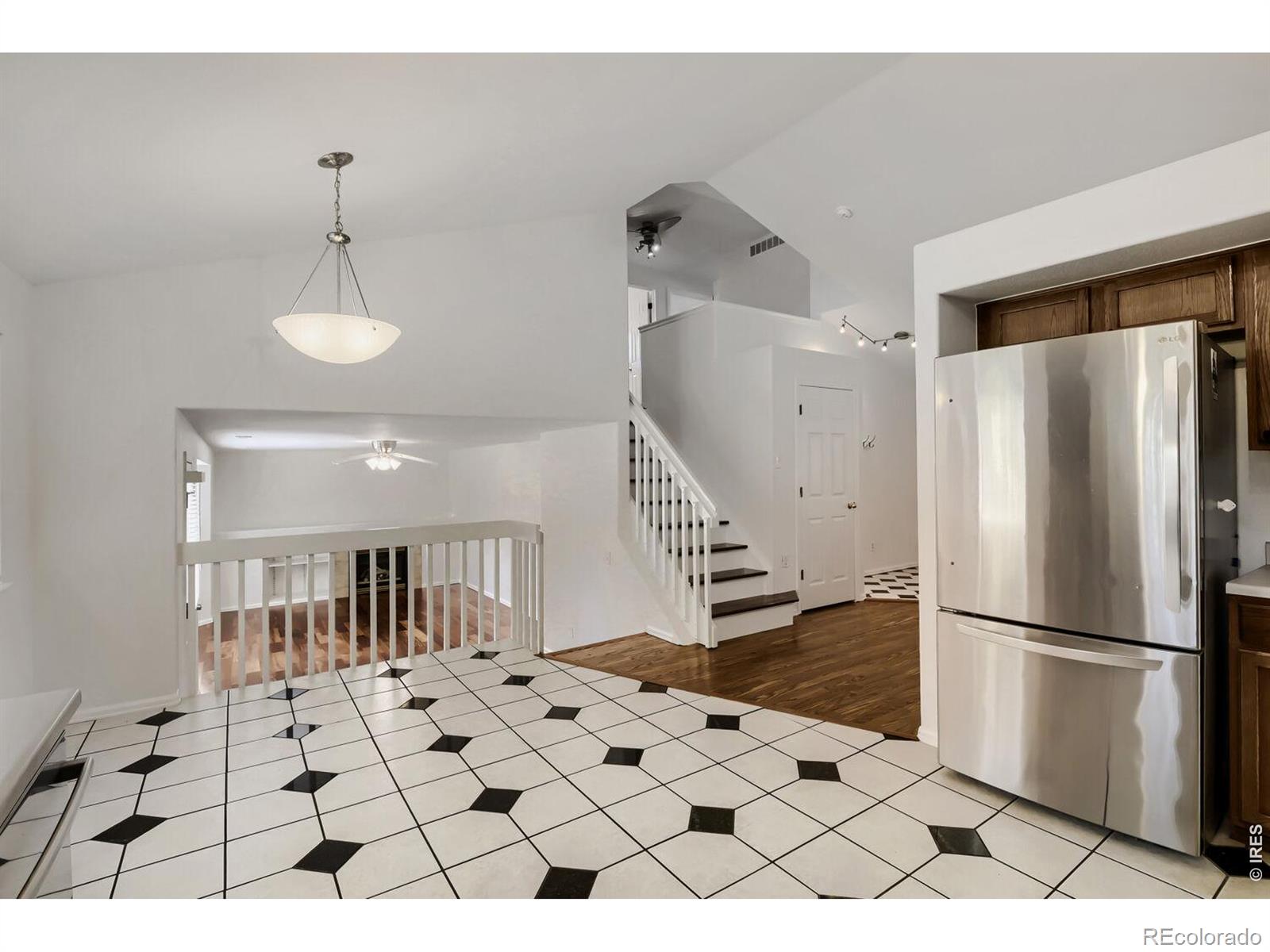 1633 Deerwood Drive Longmont CO 80504