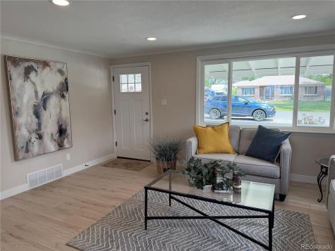 1721 N Argonne Street Aurora CO 80011
