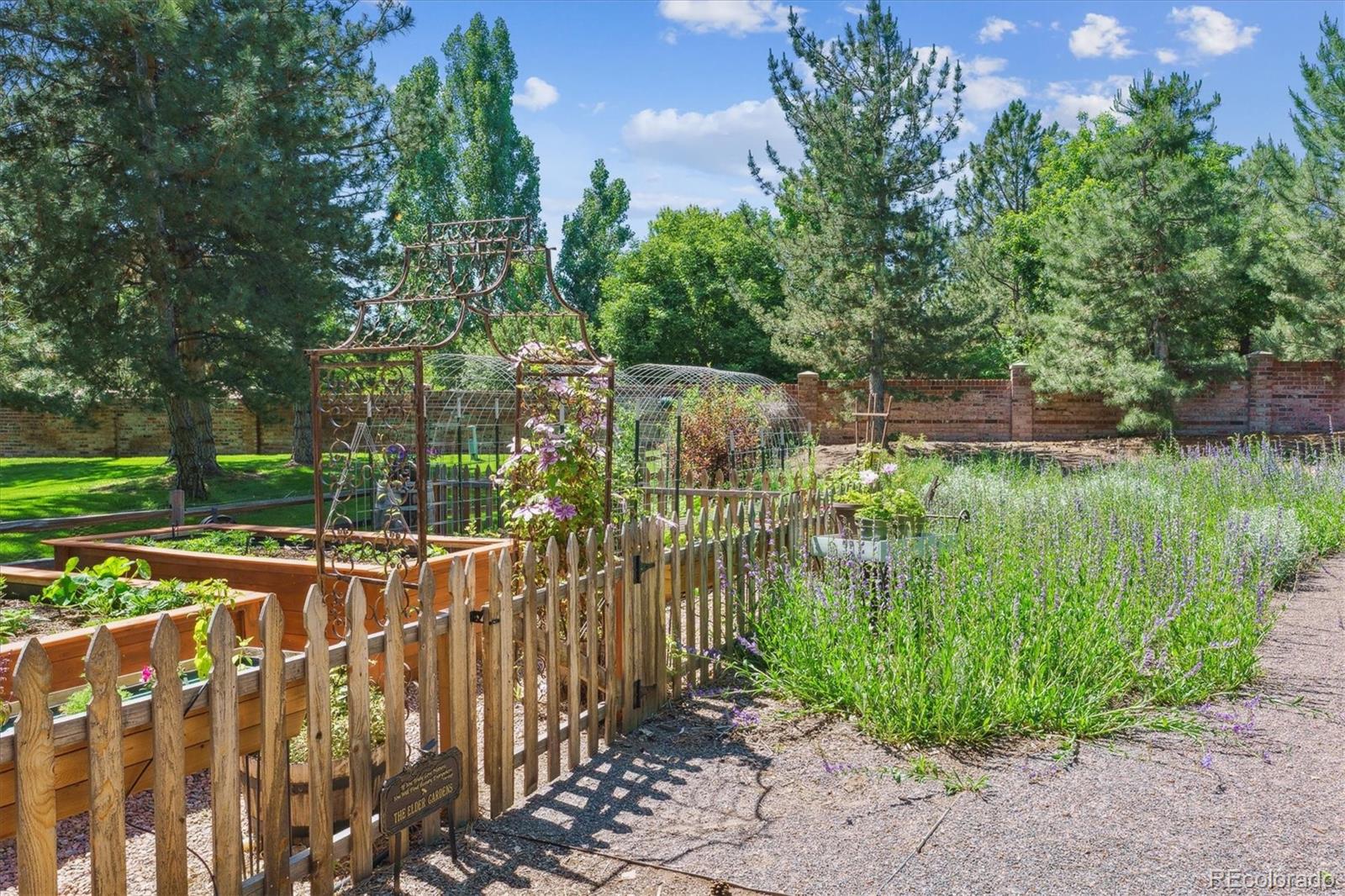 4484 W Cottonwood Place Littleton CO 80123