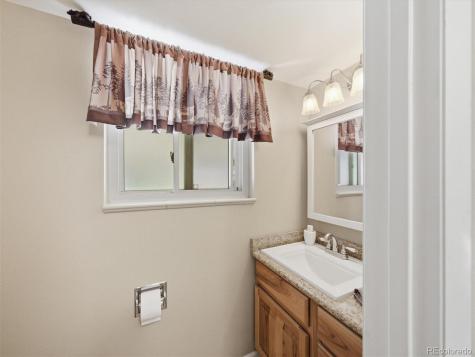 4827 S Lewis Court Littleton CO 80127