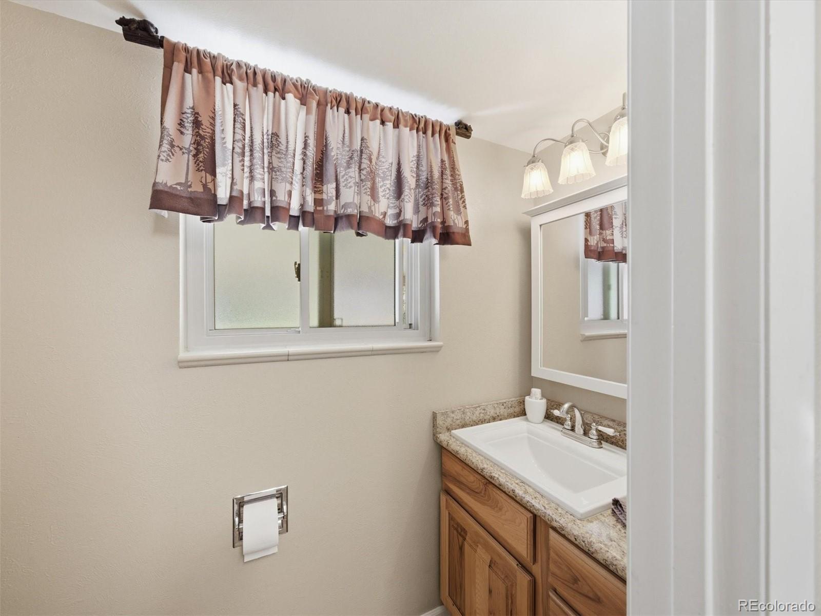4827 S Lewis Court Littleton CO 80127